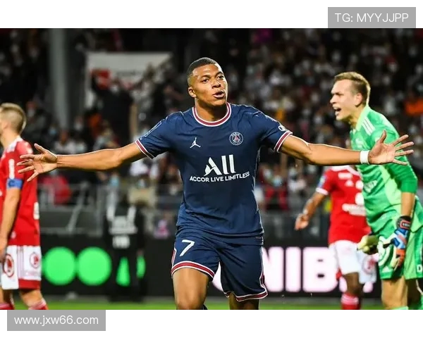 巴黎日耳曼迎战图尔慈争夺法甲积分榜重要胜利