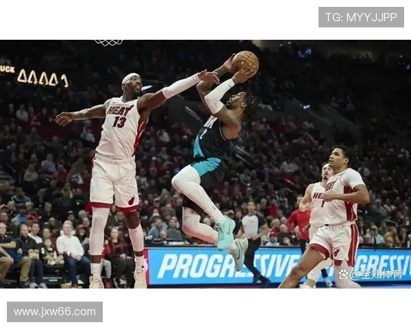 热火与开拓者激战三月二十六日期待精彩对决与球星表现