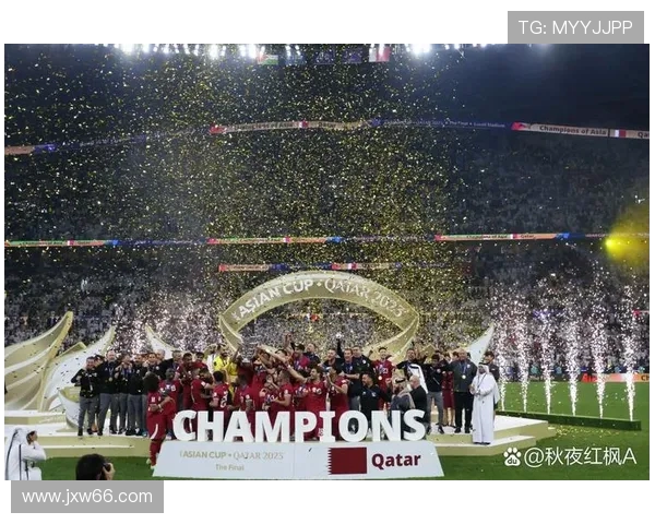 皇马与拜仁巅峰对决高清海报展现足球魅力与激情对抗