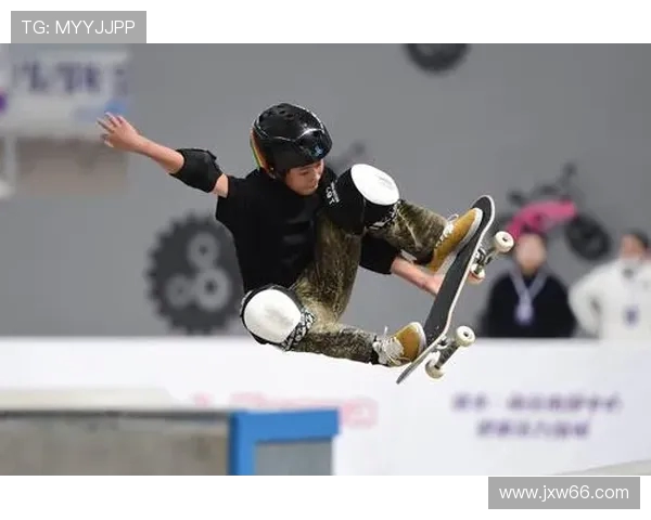 重庆滑板队的区域防守策略解析与滑板热点的深度探讨 重庆滑板队的区域防守策略解析与滑板热点的深度探讨