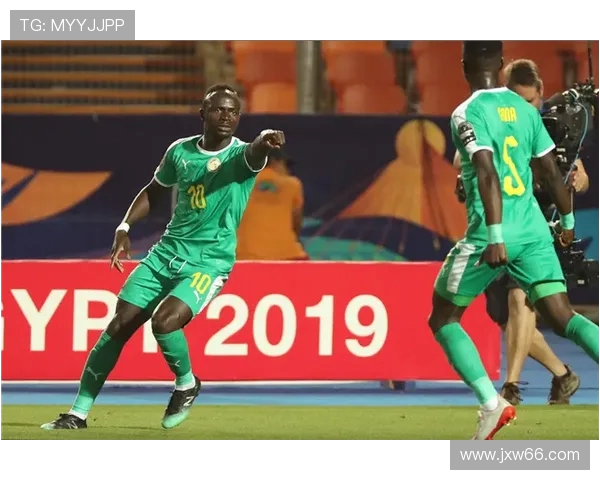 阿尔青与格拉夫的巅峰对决谁能在赛场上笑到最后