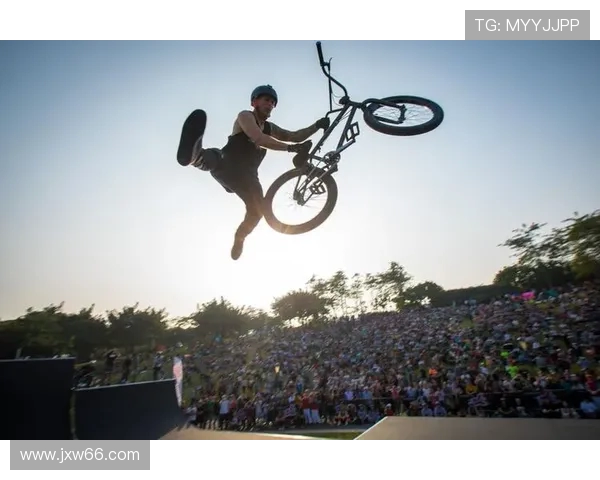 深圳极限运动队的挑战与突破:一段激情与坚持的纪实之旅 深圳极限运动队的挑战与突破:一段激情与坚持的纪实之旅