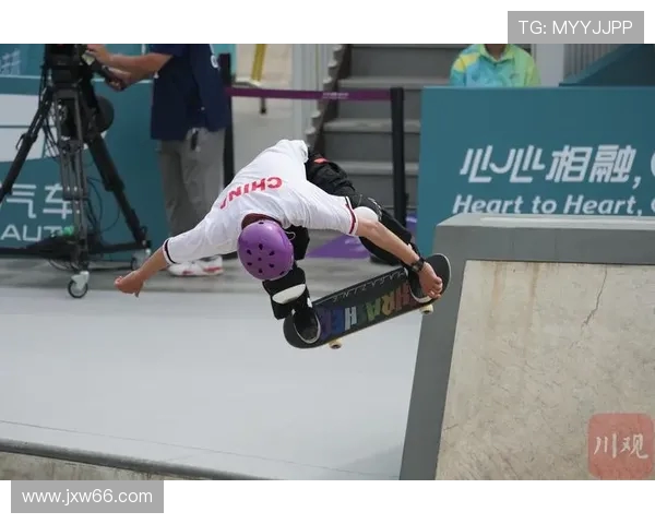 杭州滑板精英赛精彩点评极限运动队展现卓越技术与团队协作